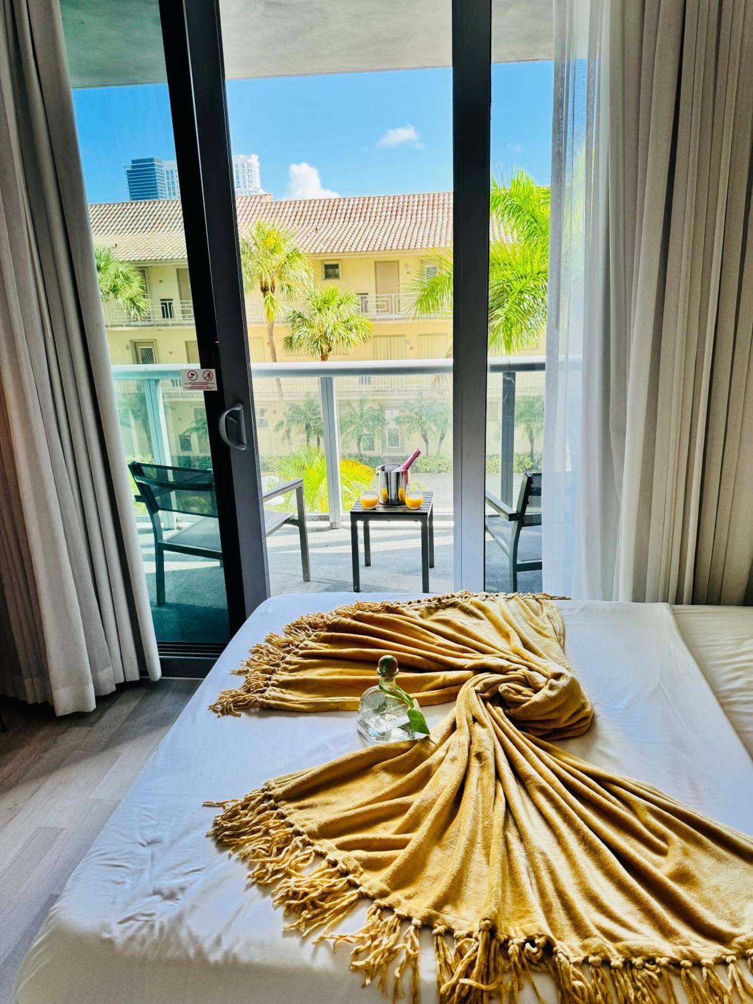 Beachwalk Resort & Condos Hallandale Beach Exteriér fotografie