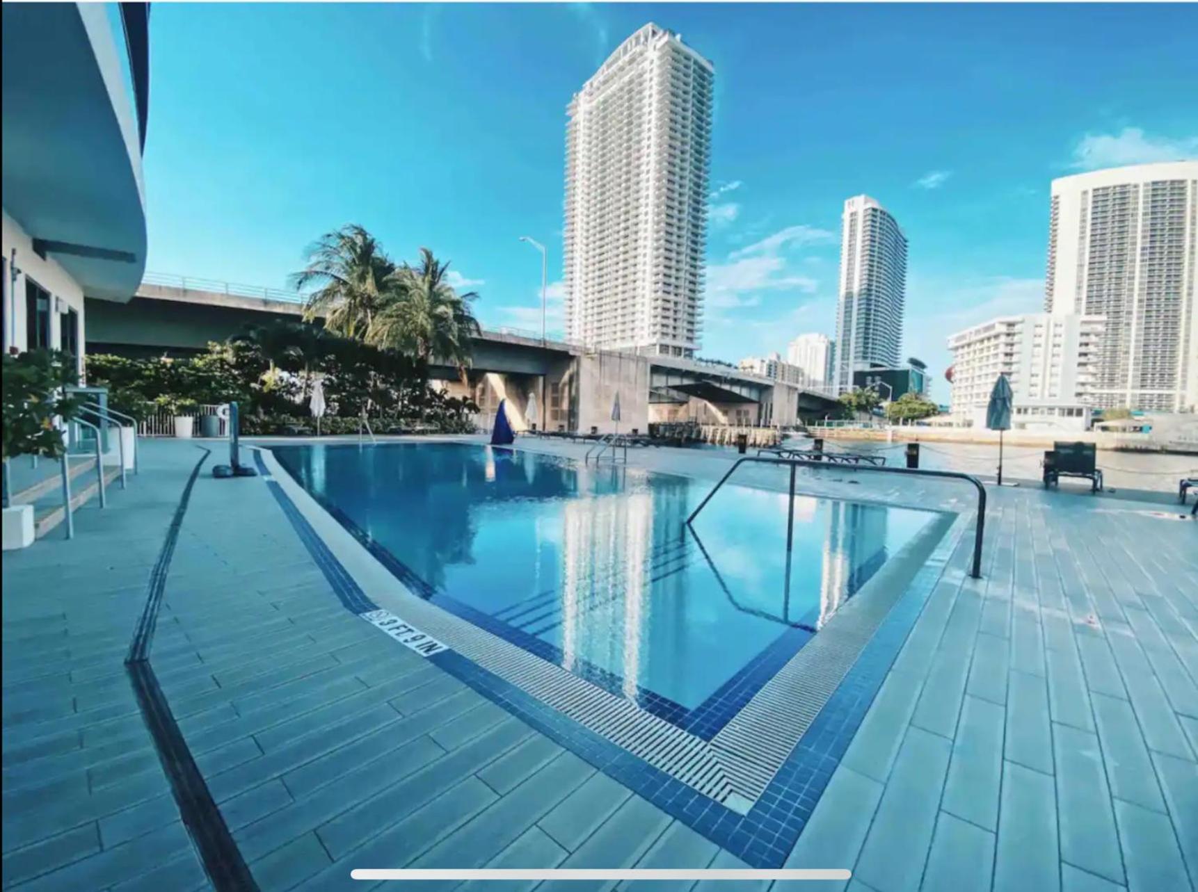 Beachwalk Resort & Condos Hallandale Beach Exteriér fotografie